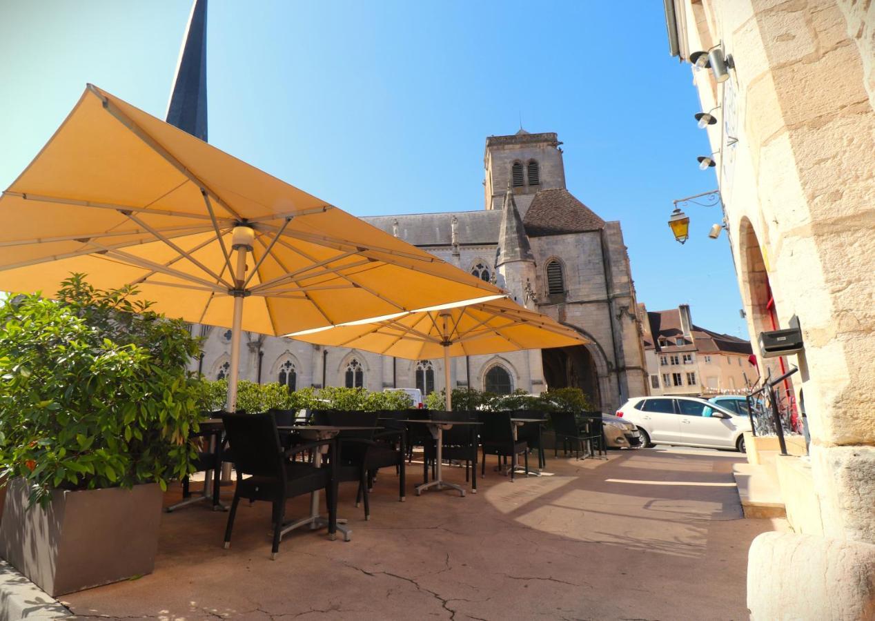 Hotel Le Corbeau Auxonne Exterior foto