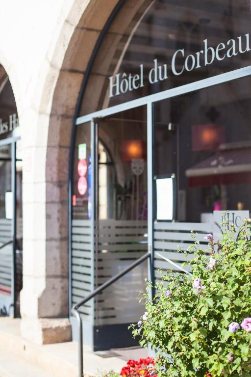 Hotel Le Corbeau Auxonne Exterior foto